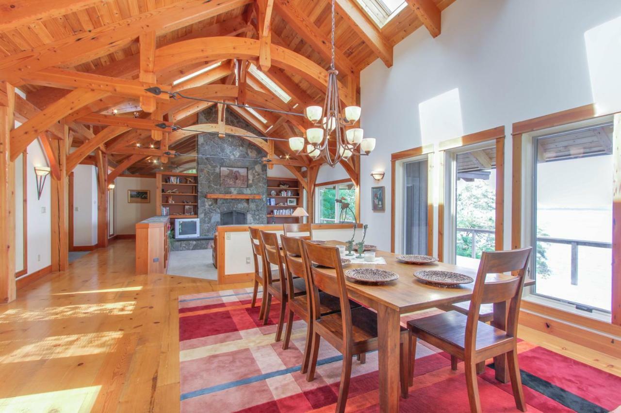 Bottle Bay Lakefront Lodge Sandpoint Exterior foto